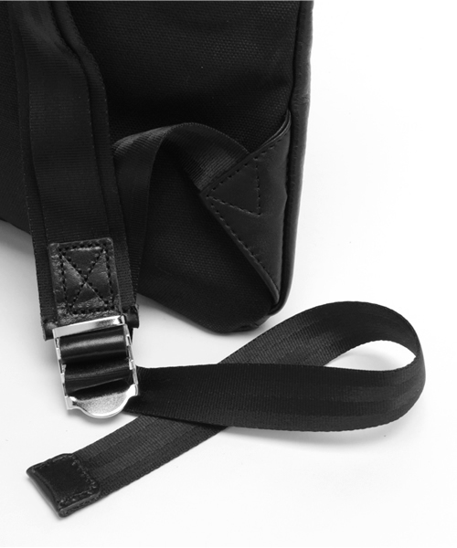 WISCE（ワイス）の「WISCE(ワイス)×Lui's(ルイス) 限定ナップサック（バックパック/リュック・メンズ・ブラック/キャメル/レッド/ホワイト・FREE）」の10枚目の写真