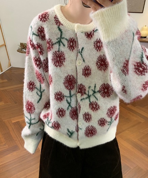 Diosfront（ディオスフロント）の「ダブルジャガード花柄ニットカーディガン（カーディガン/ボレロ・レディース・ネイビー/レッド/イエロー・FREE）」の8枚目の写真