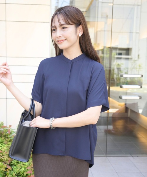 Ehre style(エーレスタイル)の「働く女性の毎日ブラウス きちんと見えが叶う(シャツ/ブラウス・レディース・ライトグレー/アイボリー/ネイビー・FREE)」の4枚目の写真
