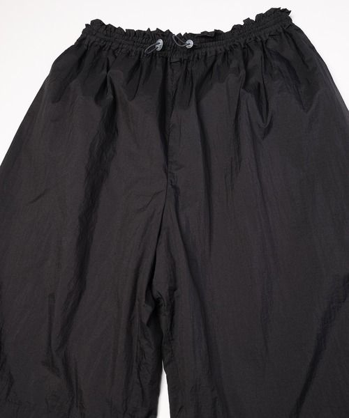 mintdesigns(ミントデザインズ)の「Sheer Nylon Volume Pants(その他パンツ・レディース・ブラック/ピンク/サックスブルー・ONESIZE)」の4枚目の写真