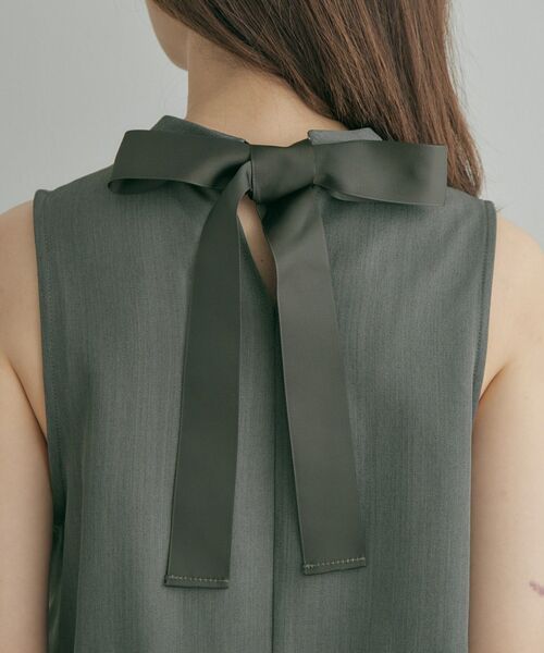 couture brooch(クチュールブローチ)の「バックリボンフリルブラウス(シャツ/ブラウス・レディース・グレー系その他4・40/38)」の12枚目の写真