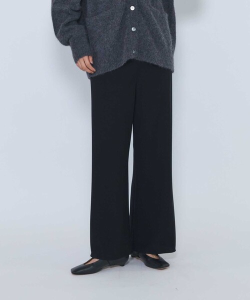 1er Arrondissement(プルミエアロンディスモン)の「ダブルクロスバイヤスパンツ(その他パンツ・レディース・ブラック/グレイッシュベージュ・38/36)」の2枚目の写真