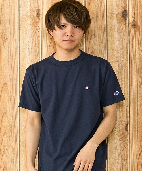 Champion(チャンピオン)の「ワンポイントクルーネックTシャツ(Tシャツ/カットソー・メンズ・ホワイト/レッド/ネイビー/オレンジ/グレー/チャコールグレー/ワイン/ゴールド/ロイヤルブルー/ブラック/カーキ/ターコイズブルー/アーミー・SMALL/X-LARGE/MEDIUM/LARGE)」の8枚目の写真