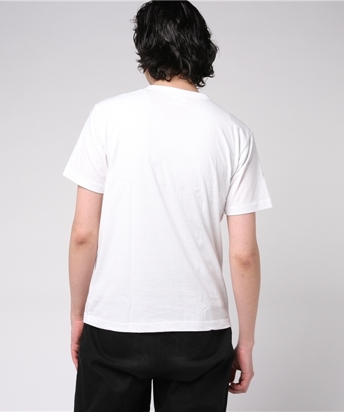 Champion(チャンピオン)の「ワンポイントクルーネックTシャツ(Tシャツ/カットソー・メンズ・ホワイト/レッド/ネイビー/オレンジ/グレー/チャコールグレー/ワイン/ゴールド/ロイヤルブルー/ブラック/カーキ/ターコイズブルー/アーミー・SMALL/X-LARGE/MEDIUM/LARGE)」の15枚目の写真