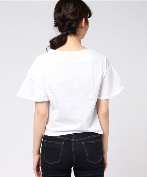 MERLOT(メルロー)の「オーケストラ柄クロップドTシャツ0527(Tシャツ/カットソー・レディース・オフホワイト/グレー・FREE)」の5枚目の写真