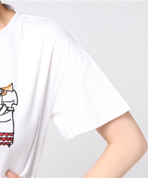 MERLOT(メルロー)の「オーケストラ柄クロップドTシャツ0527(Tシャツ/カットソー・レディース・オフホワイト/グレー・FREE)」の7枚目の写真