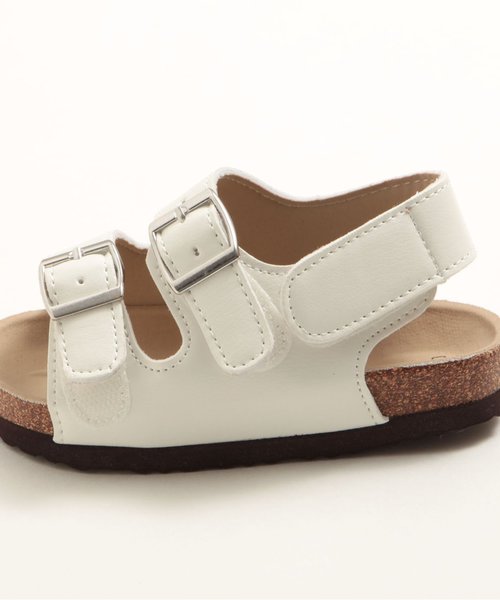 Ampersand（アンパサンド）の「ベビーダブルベルトサンダル（サンダル・キッズ・シルバー/ブラウン/オフホワイト・13.5/14.5/13/14/15 ）」の15枚目の写真