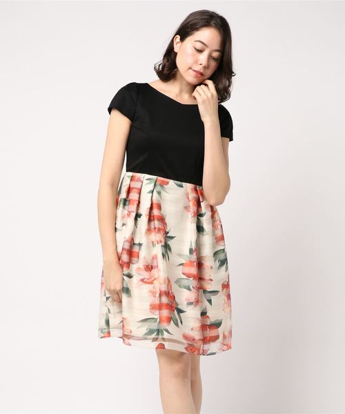 Univerval Muse ユニバーバル ミューズ の ジャスティンフロール ワンピース ワンピース Wear