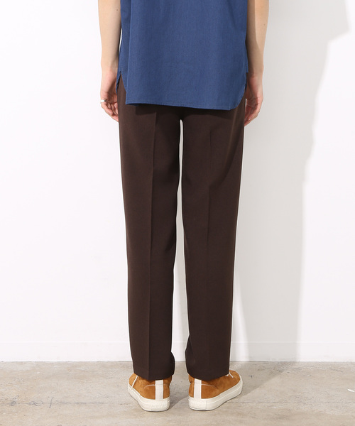 ADAM ET ROPE'（アダムエロペ）の「ポリトロイージースラックス（スラックス・メンズ・チャコールグレー/ライトグレー/ダークブラウン・M/L）」の8枚目の写真