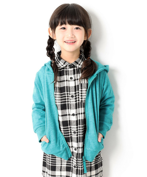 devirock(デビロック)の「長袖ベーシックジップアップパーカー ジップパーカー(パーカー・キッズ・ブラック/ネイビー/レッド/カーキ/ピンク/ターコイズブルー/ヘザーチャコール/杢グレー/ブルー/ブルー系その他/グリーン系その他/ライトパープル/スモークピンク/イエロー/キャメル/ピンク系その他/モカ・80cm/90cm/110cm/100cm/120cm/130cm/140cm/150cm/160cm)」の9枚目の写真