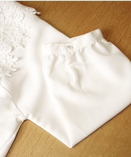 flower（フラワー）の「ワンダフルフラワーブラウス（シャツ/ブラウス・レディース・ホワイト/ブラック/ピンク/ブルー・FREE）」の8枚目の写真