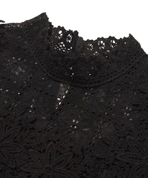 flower（フラワー）の「ワンダフルフラワーブラウス（シャツ/ブラウス・レディース・ホワイト/ブラック/ピンク/ブルー・FREE）」の7枚目の写真