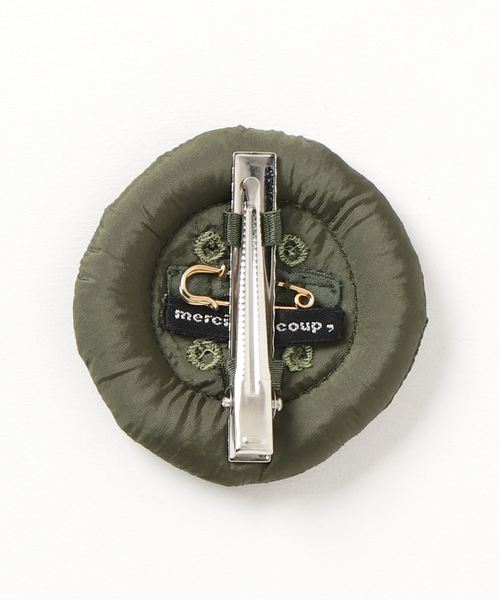 mercibeaucoup,（メルシーボークー）の「ボタンバッチ（ブローチ/コサージュ・レディース・ホワイト/パープル/レッド/カーキ/マスタード・フリー）」の6枚目の写真