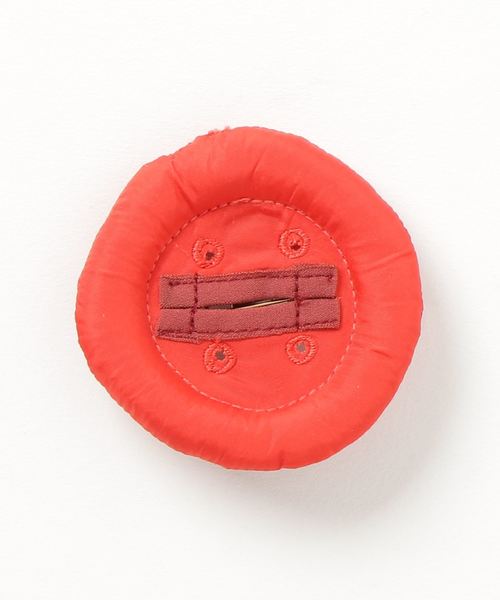 mercibeaucoup,（メルシーボークー）の「ボタンバッチ（ブローチ/コサージュ・レディース・ホワイト/パープル/レッド/カーキ/マスタード・フリー）」の7枚目の写真