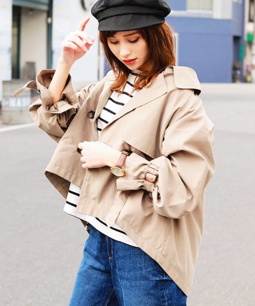 Fashion Letter（ファッションレター）の「オーバーシルエット キャンディ袖ショートトレンチコート ライトアウター（トレンチコート・レディース・ブラック/ベージュ/サンドベージュ/キャメル/ダークカーキ/スモークピンク/ベージュ系その他/テラコッタ/ブラウン・M/L）」の4枚目の写真