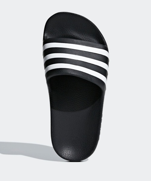 adidas（アディダス）の「アディレッタアクア [ADILETTE AQUA K] アディダス（キッズ/子供用） / アディダス adidas（サンダル・キッズ・ブラック×ホワイト/ホワイト×シルバー/ホワイト×ピンク/ブルー・17.0cm/18.0cm/19.0cm/20.0cm/21.0cm/22.0cm/23.0cm/18cm/24.0cm/25.0cm）」の7枚目の写真