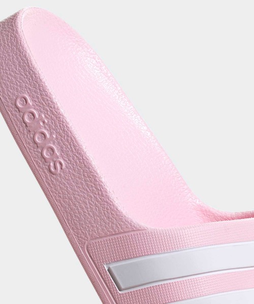 adidas（アディダス）の「アディレッタアクア [ADILETTE AQUA K] アディダス（キッズ/子供用） / アディダス adidas（サンダル・キッズ・ブラック×ホワイト/ホワイト×シルバー/ホワイト×ピンク/ブルー・17.0cm/18.0cm/19.0cm/20.0cm/21.0cm/22.0cm/23.0cm/18cm/24.0cm/25.0cm）」の16枚目の写真