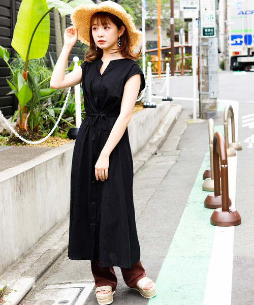 VANNIE U(ヴァニーユー)の「VANNIE U コットン刺繍ドローノースリワンピース(ワンピース・レディース・ホワイト/ブラック/ブラウン・FREE)」の9枚目の写真