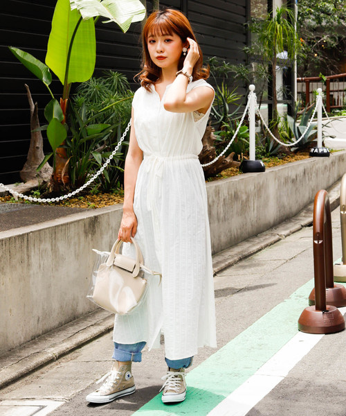 VANNIE U(ヴァニーユー)の「VANNIE U コットン刺繍ドローノースリワンピース(ワンピース・レディース・ホワイト/ブラック/ブラウン・FREE)」の18枚目の写真
