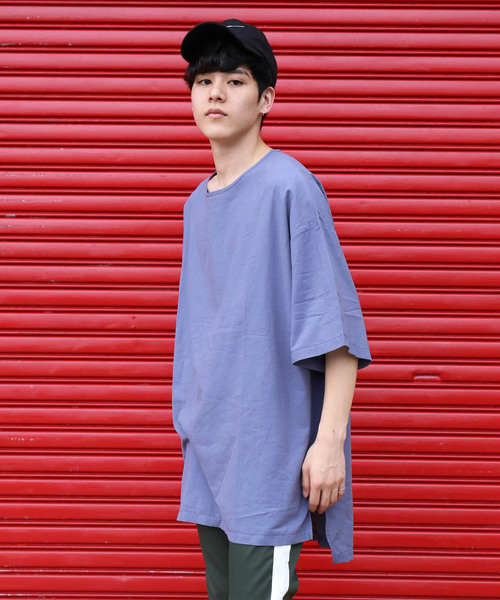revertical(リバーティカル)の「サイドスリット ビッグシルエット ロングTシャツ(Tシャツ/カットソー・メンズ・ホワイト/ブラック/ベージュ/ブルー・M/L)」の16枚目の写真