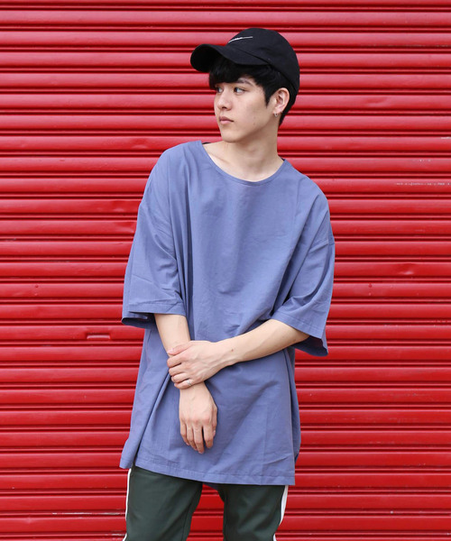 revertical(リバーティカル)の「サイドスリット ビッグシルエット ロングTシャツ(Tシャツ/カットソー・メンズ・ホワイト/ブラック/ベージュ/ブルー・M/L)」の17枚目の写真