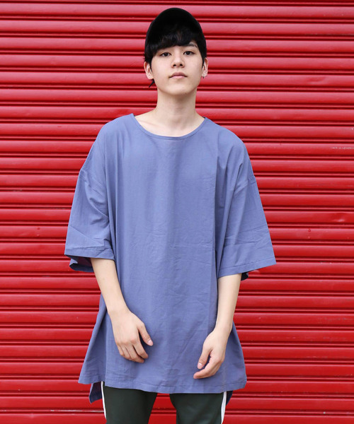 revertical(リバーティカル)の「サイドスリット ビッグシルエット ロングTシャツ(Tシャツ/カットソー・メンズ・ホワイト/ブラック/ベージュ/ブルー・M/L)」の18枚目の写真