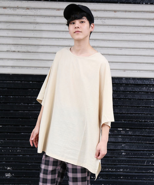 revertical(リバーティカル)の「サイドスリット ビッグシルエット ロングTシャツ(Tシャツ/カットソー・メンズ・ホワイト/ブラック/ベージュ/ブルー・M/L)」の22枚目の写真