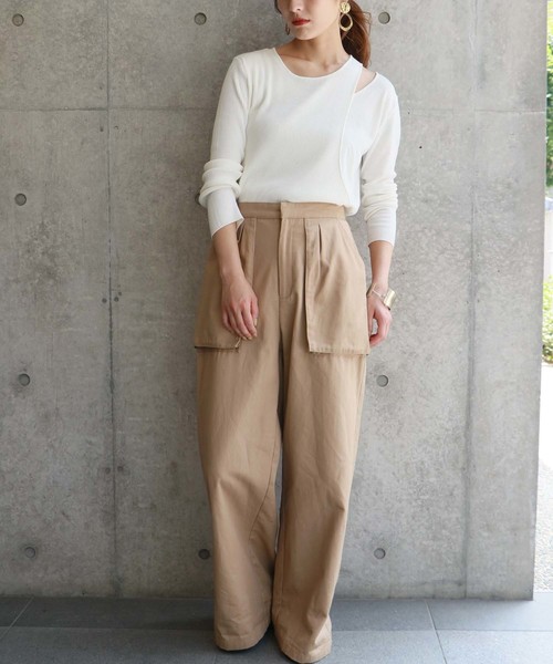 HER CLOSET（ハークローゼット）の「【HERCLOSET】アシメレイヤード肩スリットニット（ニット/セーター・レディース・オフホワイト/ブラック/ベージュ/キャメル/ブルーグリーン/ワインレッド・M）」の15枚目の写真