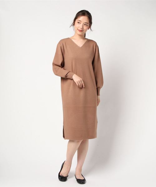TRUDEA(トルディア)の「総針編み Vネックニットワンピース(ワンピース・レディース・ブラウン/グリーン/ブラック/アイボリー/グレー・MEDIUM/LARGE)」の22枚目の写真