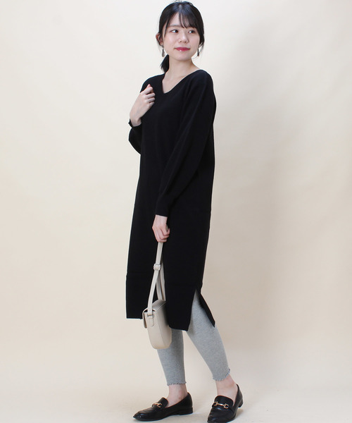 TRUDEA(トルディア)の「総針編み Vネックニットワンピース(ワンピース・レディース・ブラウン/グリーン/ブラック/アイボリー/グレー・MEDIUM/LARGE)」の10枚目の写真