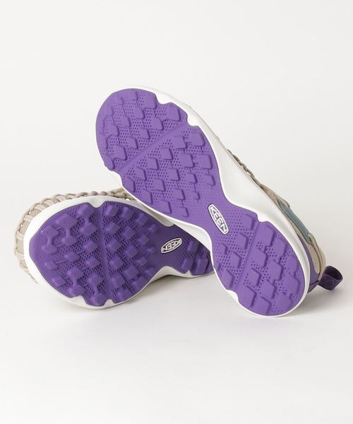 KEEN(キーン)の「UNEEK SNK / ユニーク スニーク(スニーカー・レディース・ベージュ・24.5cm/24cm/25cm/23cm/23.5cm/22.5cm)」の3枚目の写真