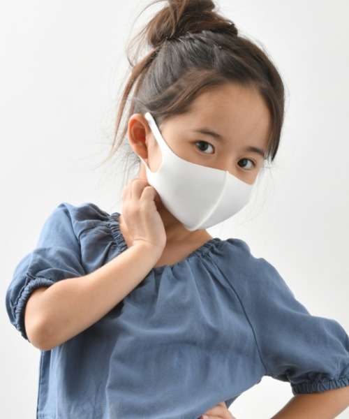 CROSSPLUS ONLINE(クロスプラスオンライン)の「【PASTEL MASK/パステルマスク】 布マスク 肌に優しい 3枚セット 血色マスク 洗える 立体マスク 三層構造 ストレッチ 子供用~大きいサイズ レディース 抗菌防臭(マスク・レディース・オフホワイト/チャコールグレー/サックスブルー/オレンジ・S/SS/M)」の12枚目の写真
