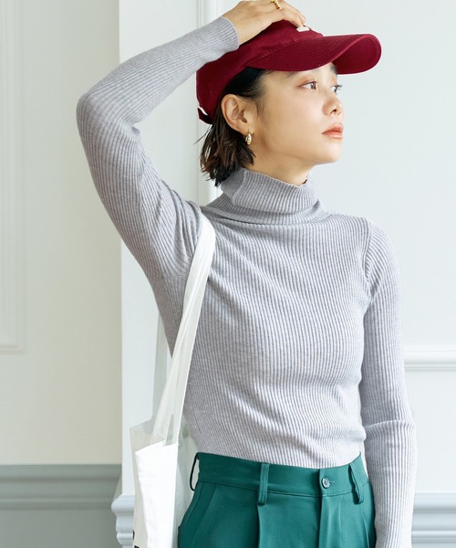 coca(coca)(コカ)の「【WEB限定セール】\\新色登場//軽量タートルネックリブニット(ニット/セーター・レディース・ブラック/ベージュ/グレー/アイボリー/ネイビー/レッド/ピンク/グレイッシュベージュ/グリーン・ONE SIZE/L/M/S)」の4枚目の写真