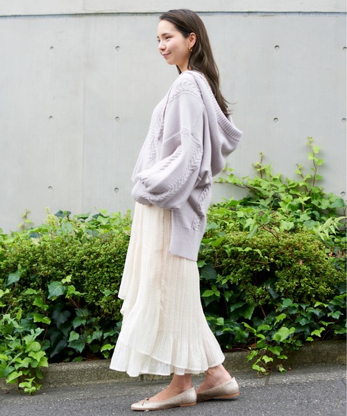 flower（フラワー）の「フーディーアランニット（ニット/セーター・レディース・アッシュグレー/アイボリー・FREE）」の12枚目の写真