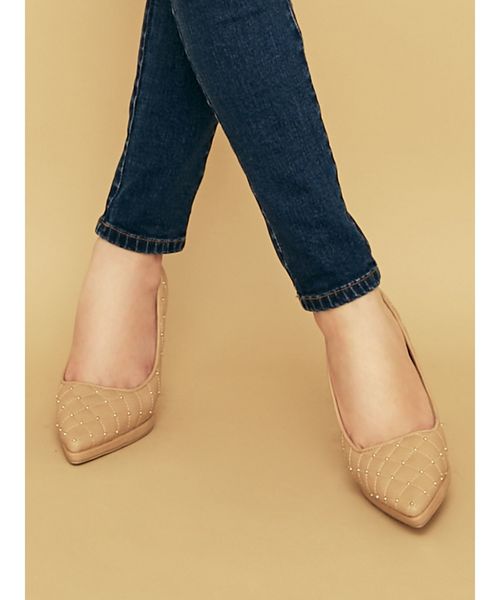 RESEXXY（リゼクシー）の「キルティングピンヒールパンプス（パンプス・レディース・ブラック/ベージュ/マスタード・SMALL/MEDIUM/LARGE）」の3枚目の写真