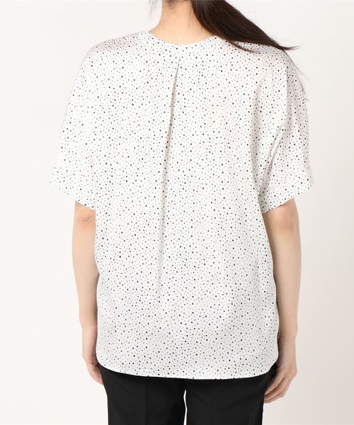 qualite(カリテ)の「ランダムドットドルマンブラウス(シャツ/ブラウス・レディース・オフホワイト・38)」の2枚目の写真