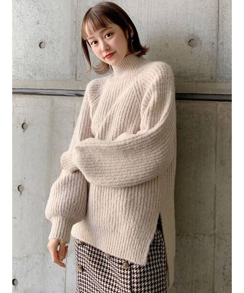 MURUA（ムルーア）の「ハイネックボリュームニット（ニット/セーター・レディース・アイボリー/ピンク/イエロー/ブルー・FREE）」の6枚目の写真