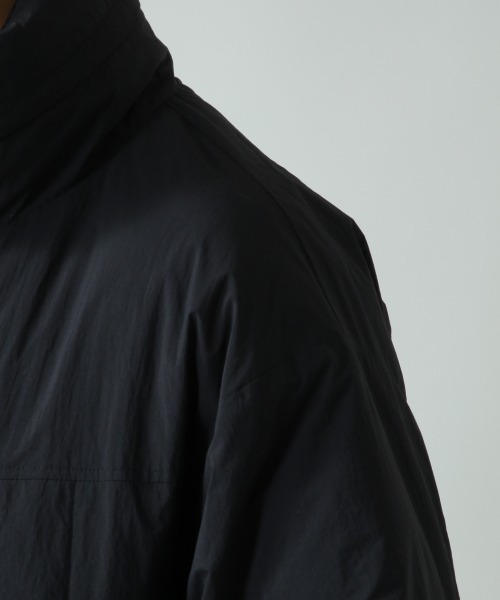 RAGEBLUE（レイジブルー）の「エアサーマルショートモンスターパーカー/890388（ダウンジャケット/コート・メンズ・ブラック/グレー・MEDIUM/LARGE）」の16枚目の写真