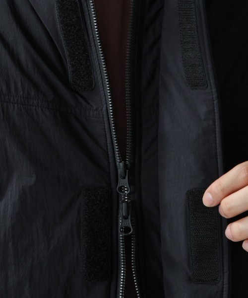 RAGEBLUE（レイジブルー）の「エアサーマルショートモンスターパーカー/890388（ダウンジャケット/コート・メンズ・ブラック/グレー・MEDIUM/LARGE）」の21枚目の写真