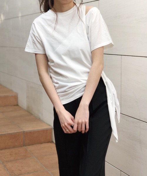 Banner Barrett(バナーバレット)の「【手洗い可】アシンメトリーレイヤードTシャツ(Tシャツ/カットソー・レディース・ブラック/ベージュ/アイボリー・38)」の11枚目の写真