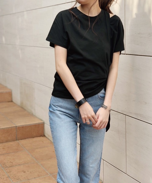 Banner Barrett(バナーバレット)の「【手洗い可】アシンメトリーレイヤードTシャツ(Tシャツ/カットソー・レディース・ブラック/ベージュ/アイボリー・38)」の9枚目の写真