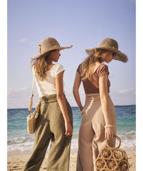 To the sea（トゥーザシー）の「ハイウエストタックパンツ（その他パンツ・レディース・カーキ/ブラック/ベージュ・SMALL/MEDIUM）」の6枚目の写真