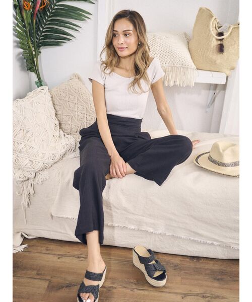 To the sea（トゥーザシー）の「ハイウエストタックパンツ（その他パンツ・レディース・カーキ/ブラック/ベージュ・SMALL/MEDIUM）」の13枚目の写真