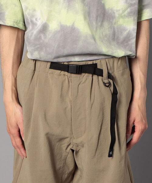 GLOSTER(グロスター)の「EVALET QUICK DRY CLIMBING SHORTS クライミングショーツ (※吸水速乾、ウォッシャブル、シワになりにくいイージーケア素材を使用!)(その他パンツ・メンズ・ベージュ/ネイビー・MEDIUM/LARGE/SMALL)」の6枚目の写真