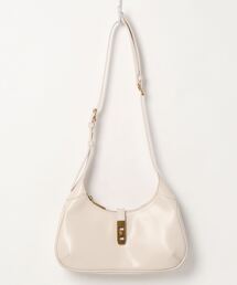 CHARLES & KEITH（チャールズ & キース）の「メタリック