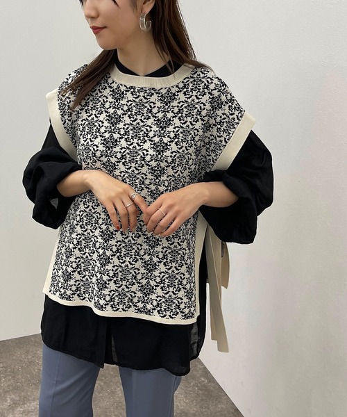 apres jour mignon(アプレジュールミニョン)の「ダマスク柄ニットベスト【ZOZOTOWN限定アイテム】(ベスト・レディース・アイボリー/ブラック・フリー/X-LARGE)」の13枚目の写真