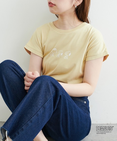 natural couture(ナチュラルクチュール)の「Snoopyコラボ バイオウォッシュフレンチスリーブT(Tシャツ/カットソー・レディース・イエロー/ブルー/アイボリー/スミクロ・FREE)」の4枚目の写真