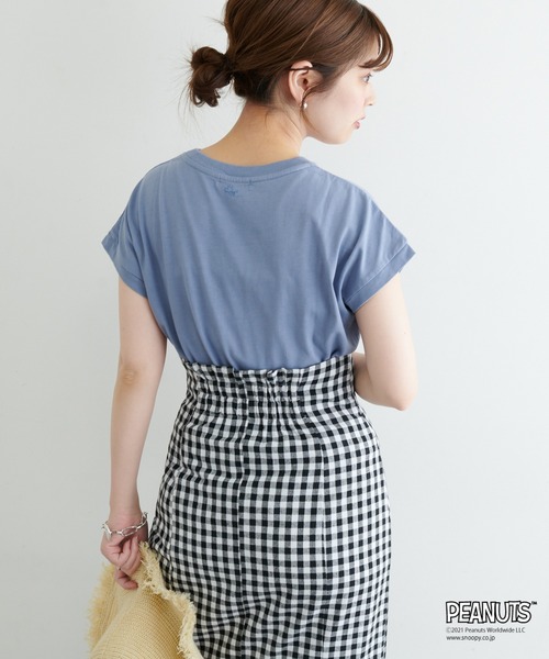 natural couture(ナチュラルクチュール)の「Snoopyコラボ バイオウォッシュフレンチスリーブT(Tシャツ/カットソー・レディース・イエロー/ブルー/アイボリー/スミクロ・FREE)」の19枚目の写真