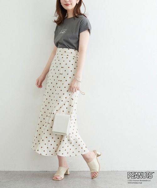 natural couture(ナチュラルクチュール)の「Snoopyコラボ バイオウォッシュフレンチスリーブT(Tシャツ/カットソー・レディース・イエロー/ブルー/アイボリー/スミクロ・FREE)」の14枚目の写真
