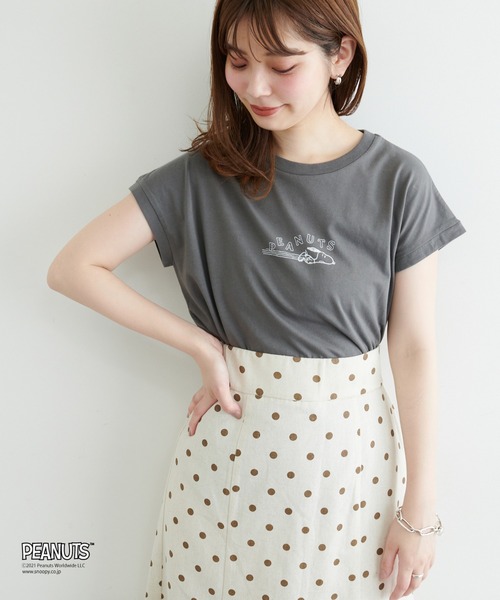 natural couture(ナチュラルクチュール)の「Snoopyコラボ バイオウォッシュフレンチスリーブT(Tシャツ/カットソー・レディース・イエロー/ブルー/アイボリー/スミクロ・FREE)」の12枚目の写真
